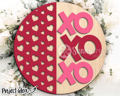 XOXO Vertical Heart Pattern Sign, Digital Download, SVG Laser Cut File, Cricut, Round Door Hanger Wall Art Design, Valentine's Day Decor